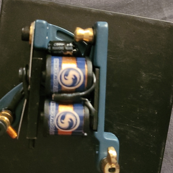 #41) Tattoo Guns - Picture 8 of 10
